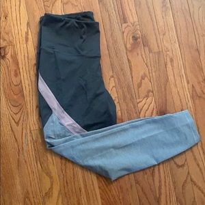 🍁Fun Two tones Workout Legging with Pink Stripe🍁